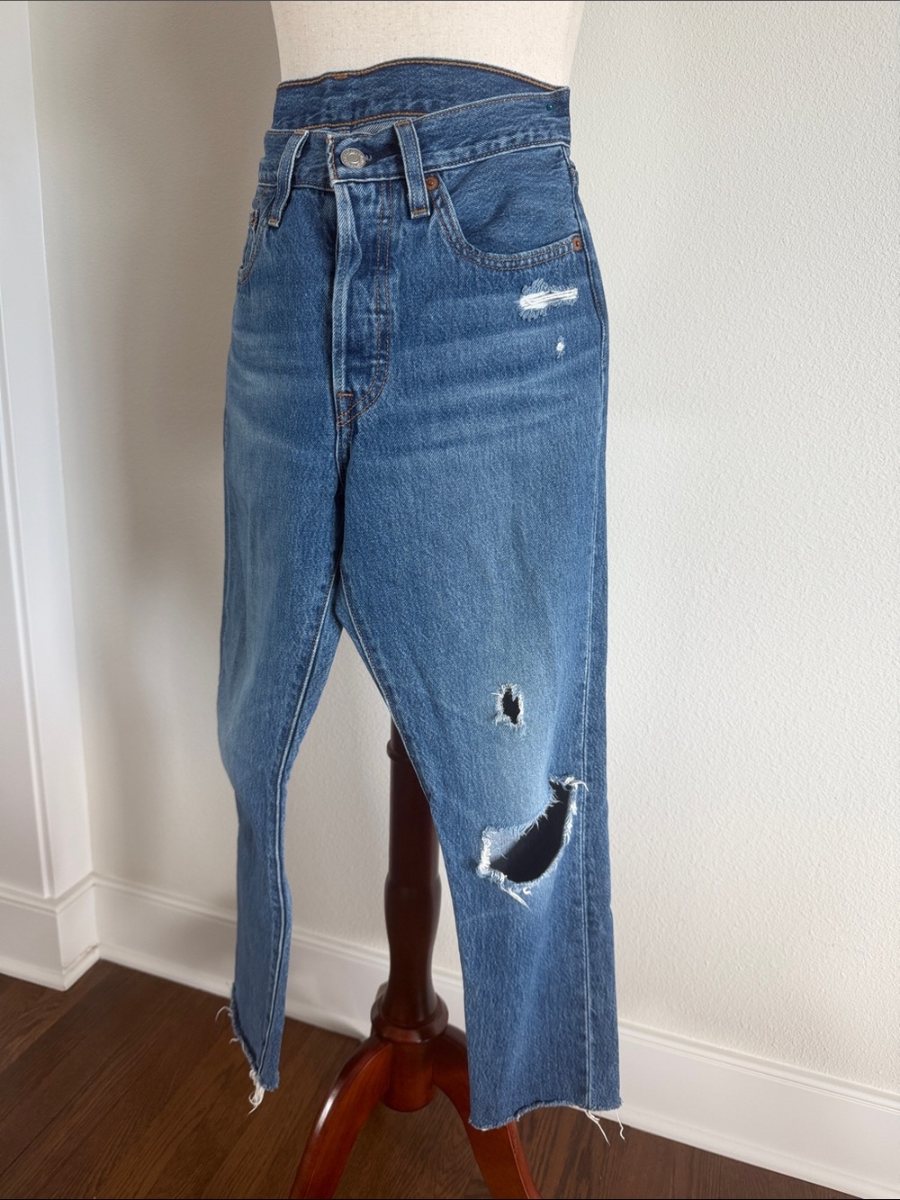 Levi's Distressed 501 Skinny Ankle Distressed